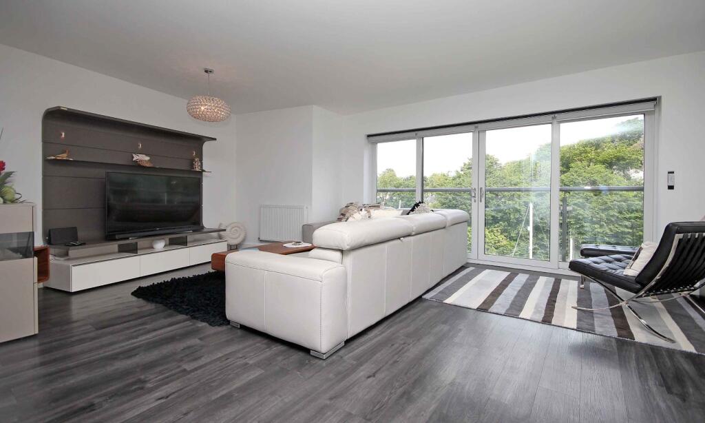 Y Felinheli, Gwynedd, LL56 photo 2