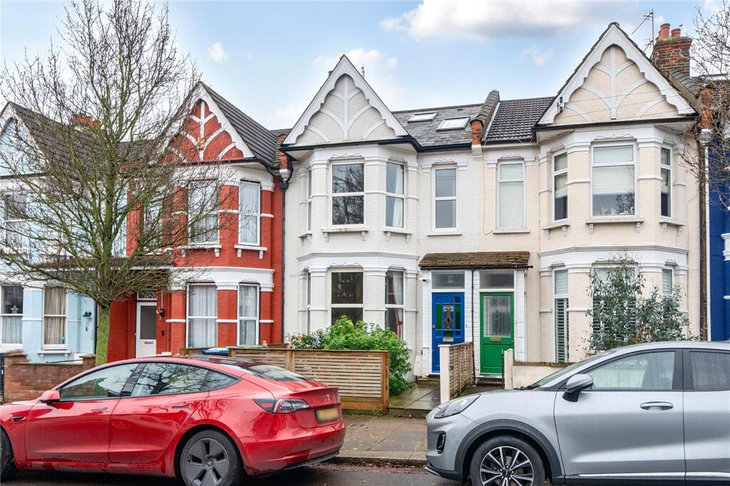 Main image of property: Elvendon Road, Palmers Green, London, N13