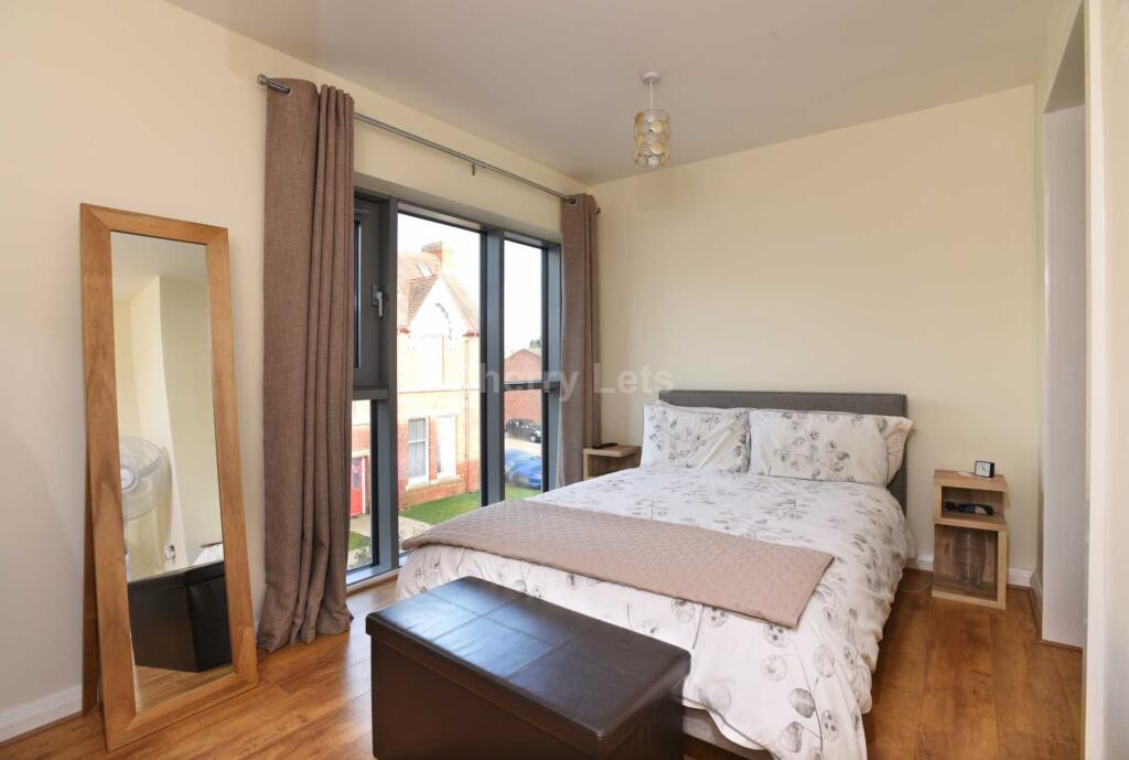 Apartment in Oxford - View 5