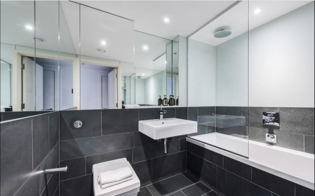 Apartment in London, City of Westminster - View 4