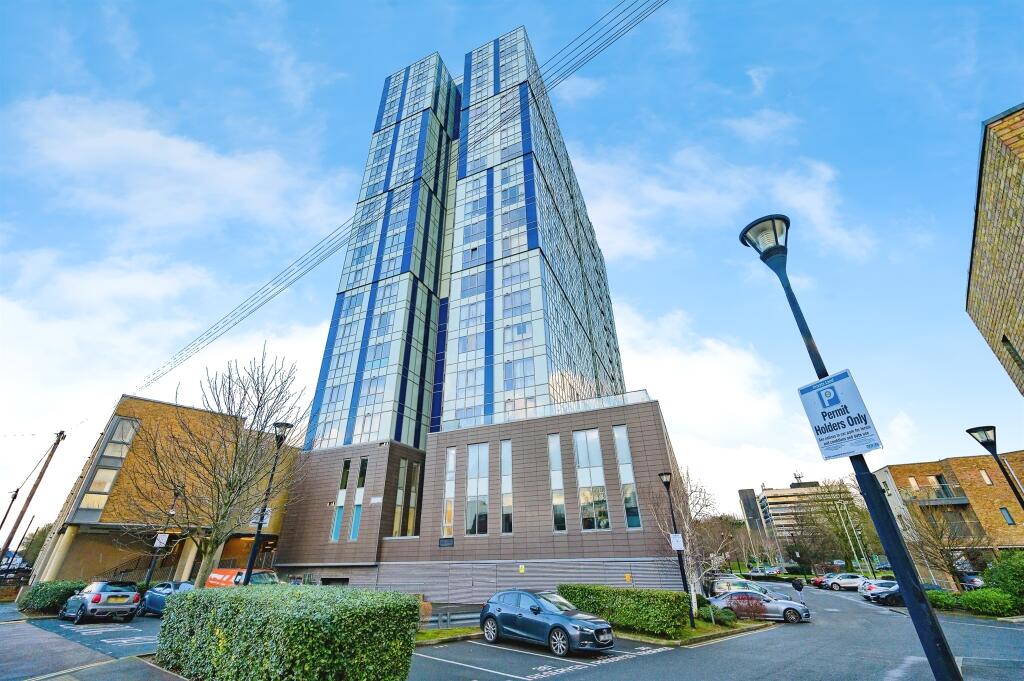 Main image of property: Cotterells, HEMEL HEMPSTEAD