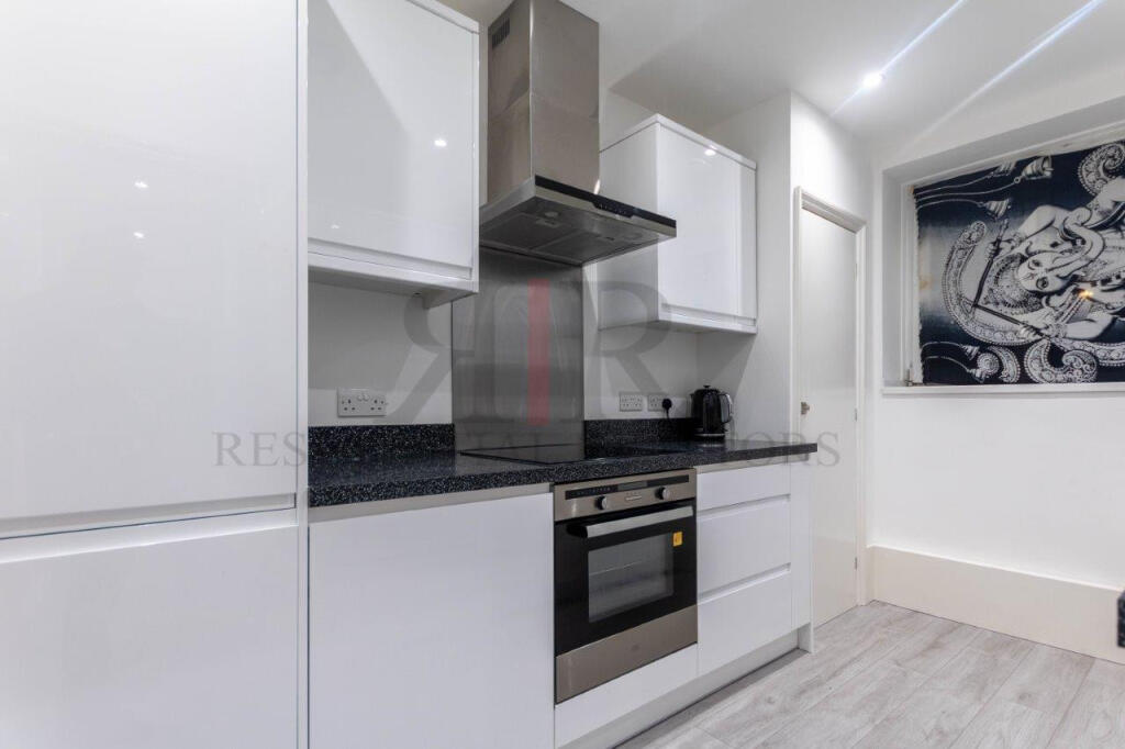 Main image of property: Ightham House, London, SE17