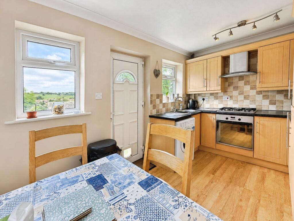 House in Wakefield - View 3