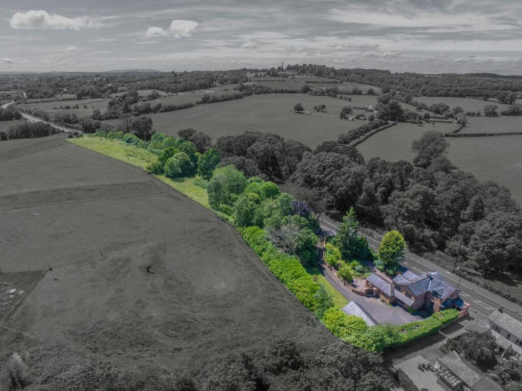 Main image of property: Warwick Road, Stratford-Upon-Avon, CV37