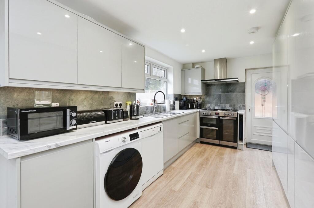 House in Dover, Whitfield - View 5