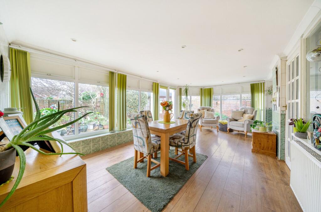 61 Grafton Road photo 2