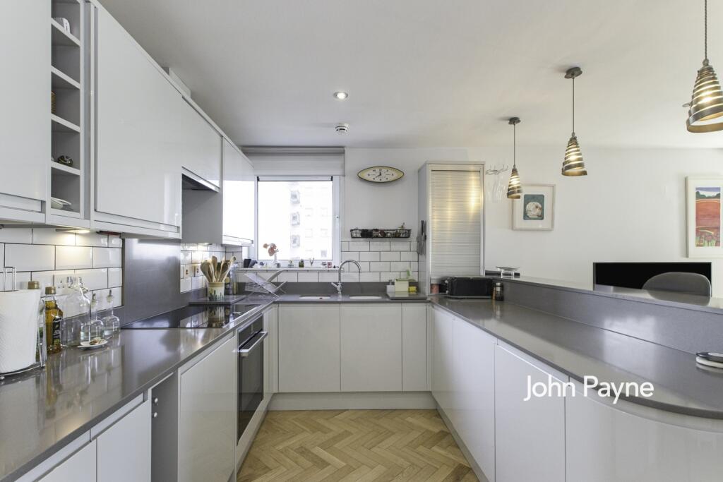 Apartment in London - More
