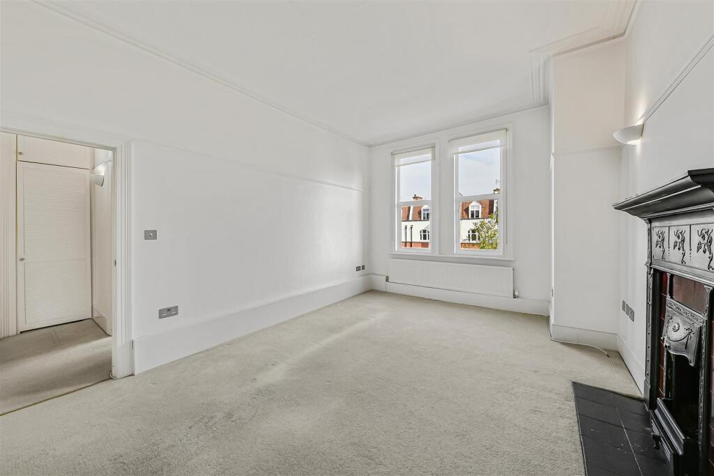 Apartment in London - View 3