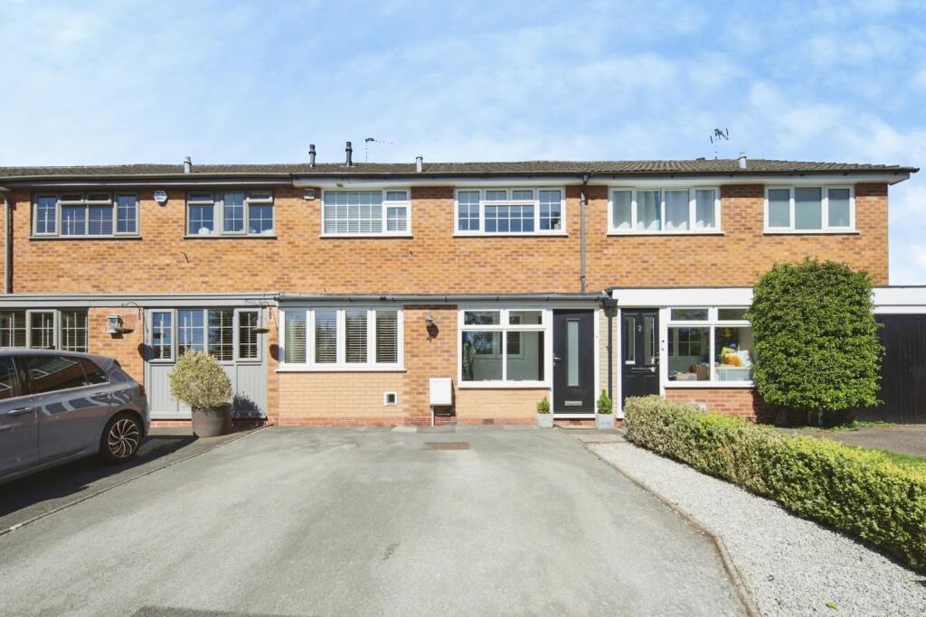 Main image of property: Fennis Close, Dorridge, Solihull
