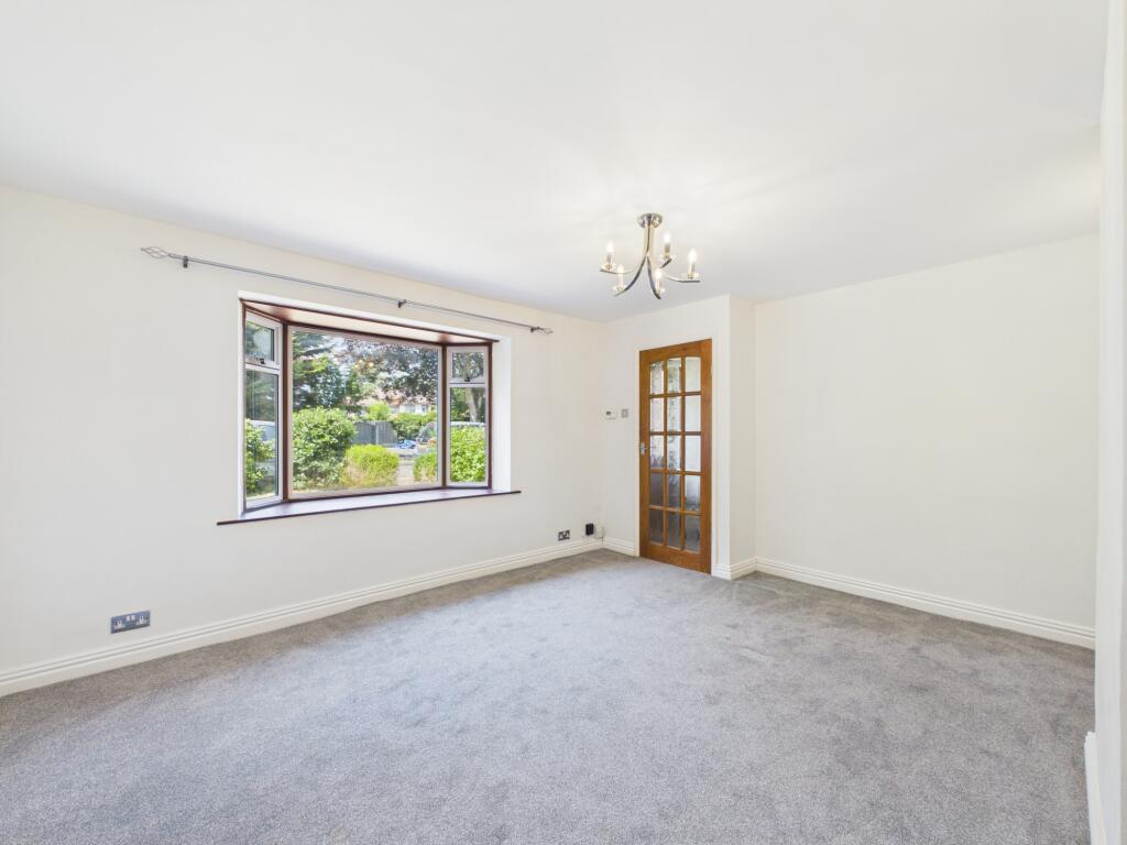 House in Derby, Mickleover - View 2