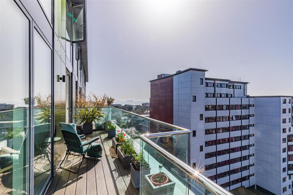 Main image of property: Sea View Penthouse in Chocolate Box, Christchurch Road, Bournemouth