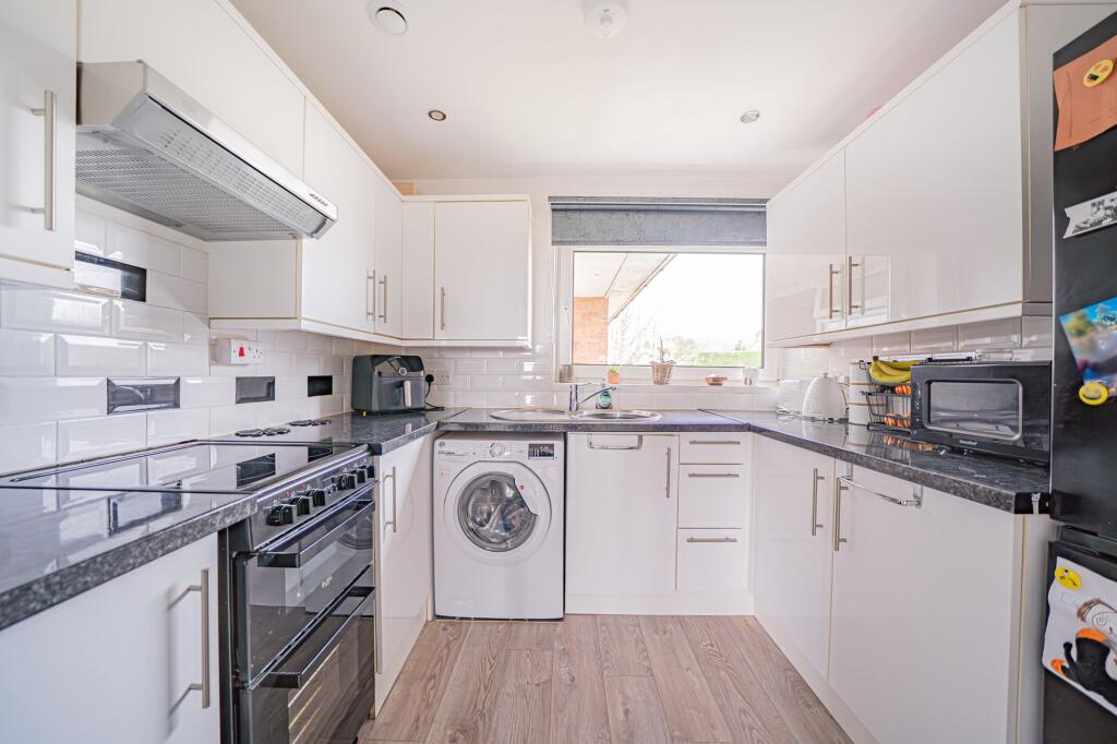 Additional image 2 of Meadow Drive, Hampton-In-Arden, B92