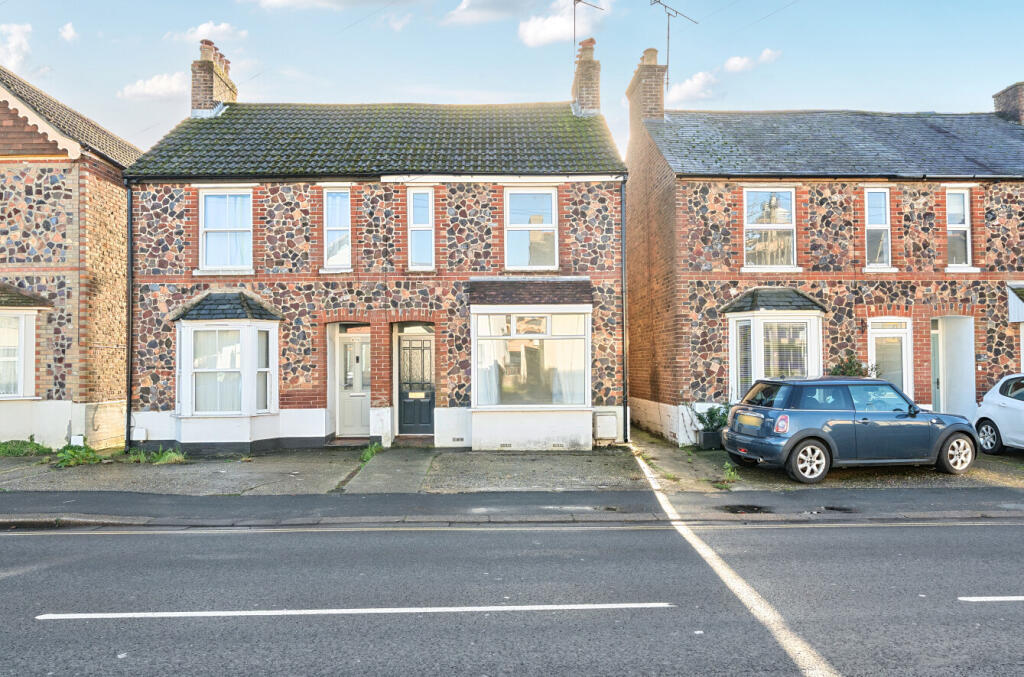 Main image of property: Spitalfield Lane, Chichester, West Sussex