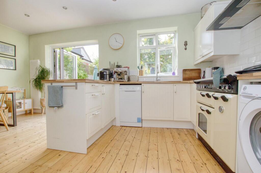 House in Southampton - View 5
