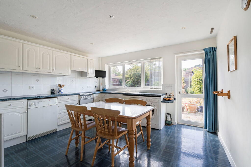 House in Kingston upon Thames - View 3