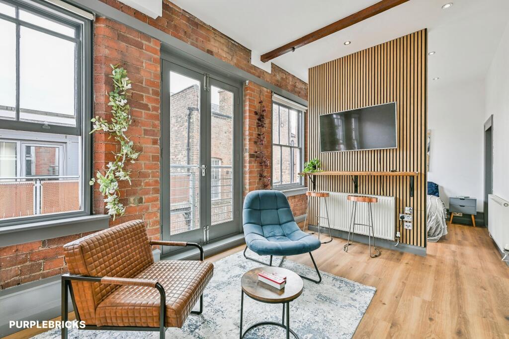 Main image of property: 3 Broadway, Nottingham, NG1