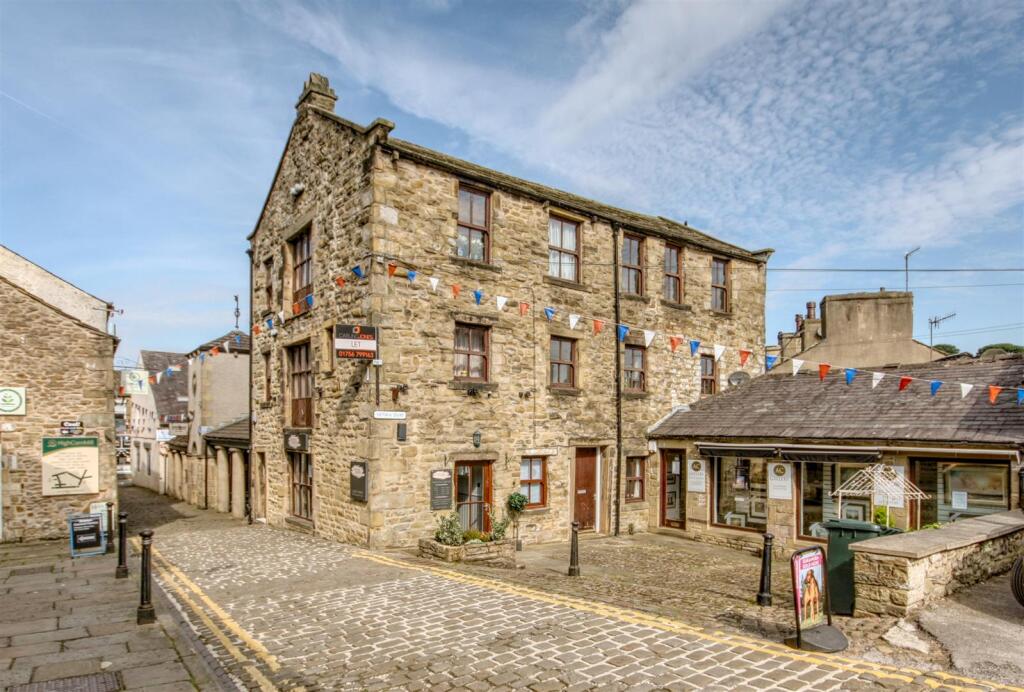 Main image of property: Victoria Court, Skipton, BD23 1JE