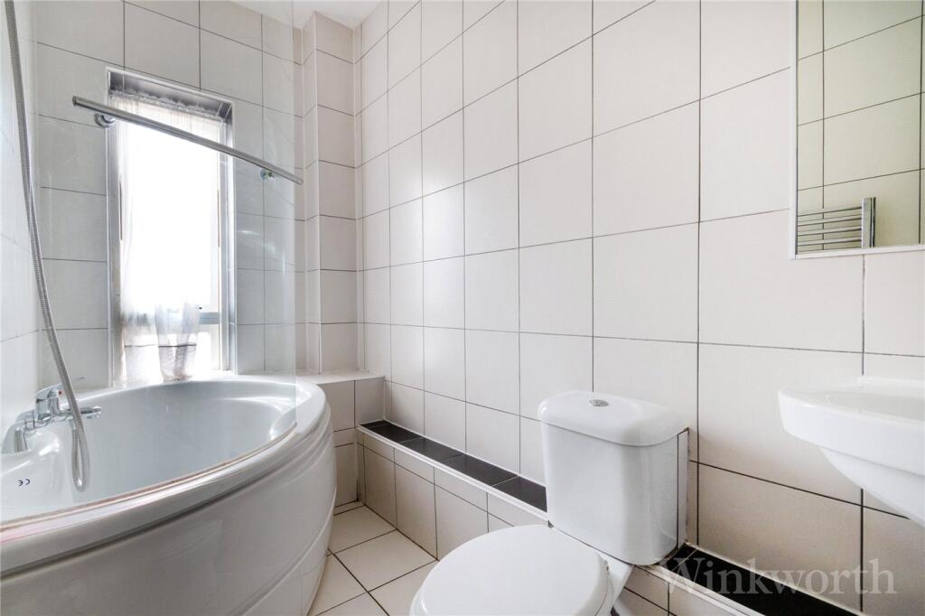 Apartment in London - More