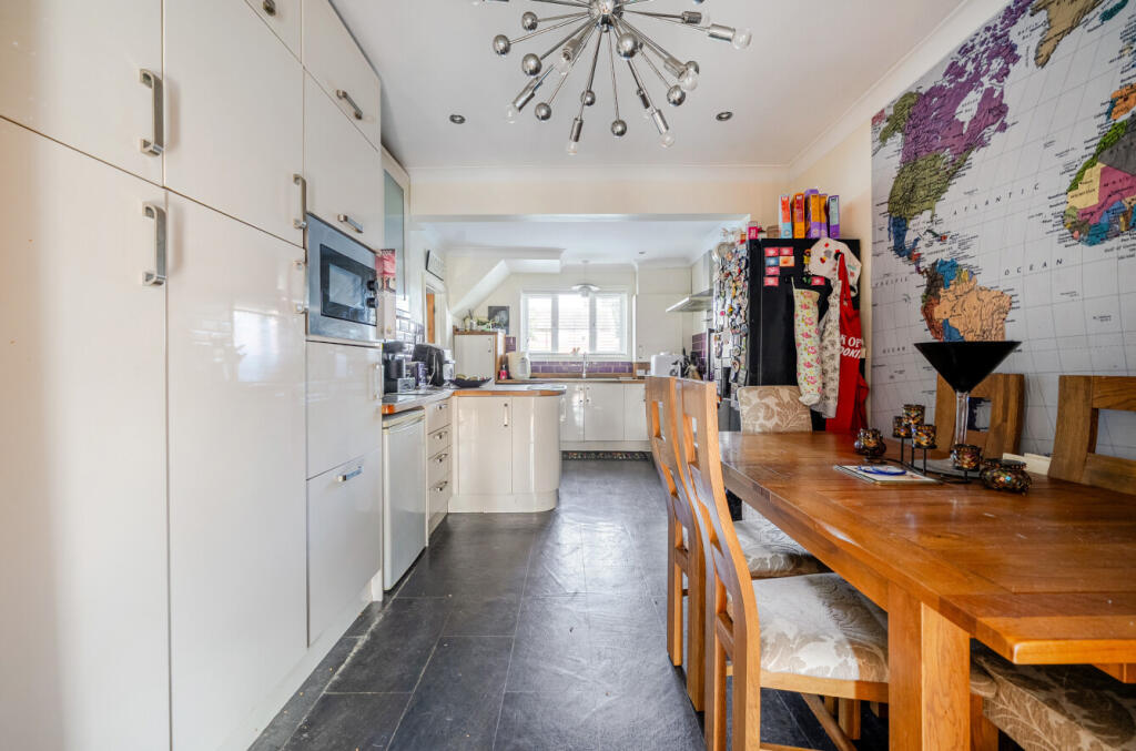 House in Portsmouth - View 4