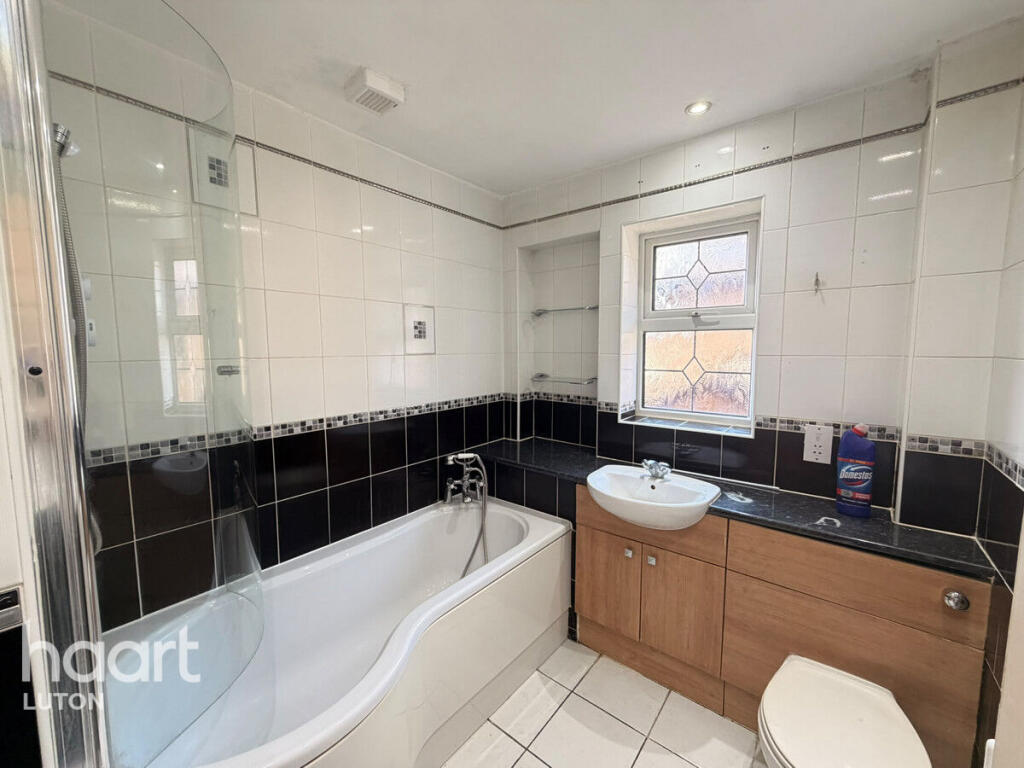 House in Luton, Bramingham Park - View 5