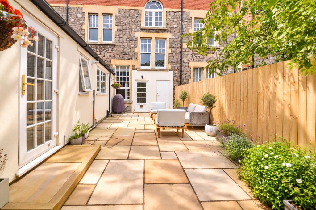 Property photo 11