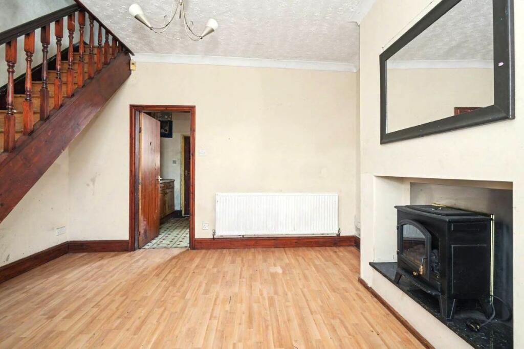 House in Rochdale, Greater Manchester - View 3
