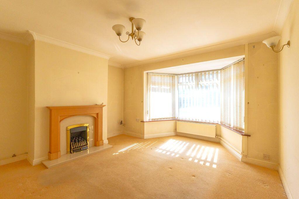 House in Chirk, Walden Crescent - View 3