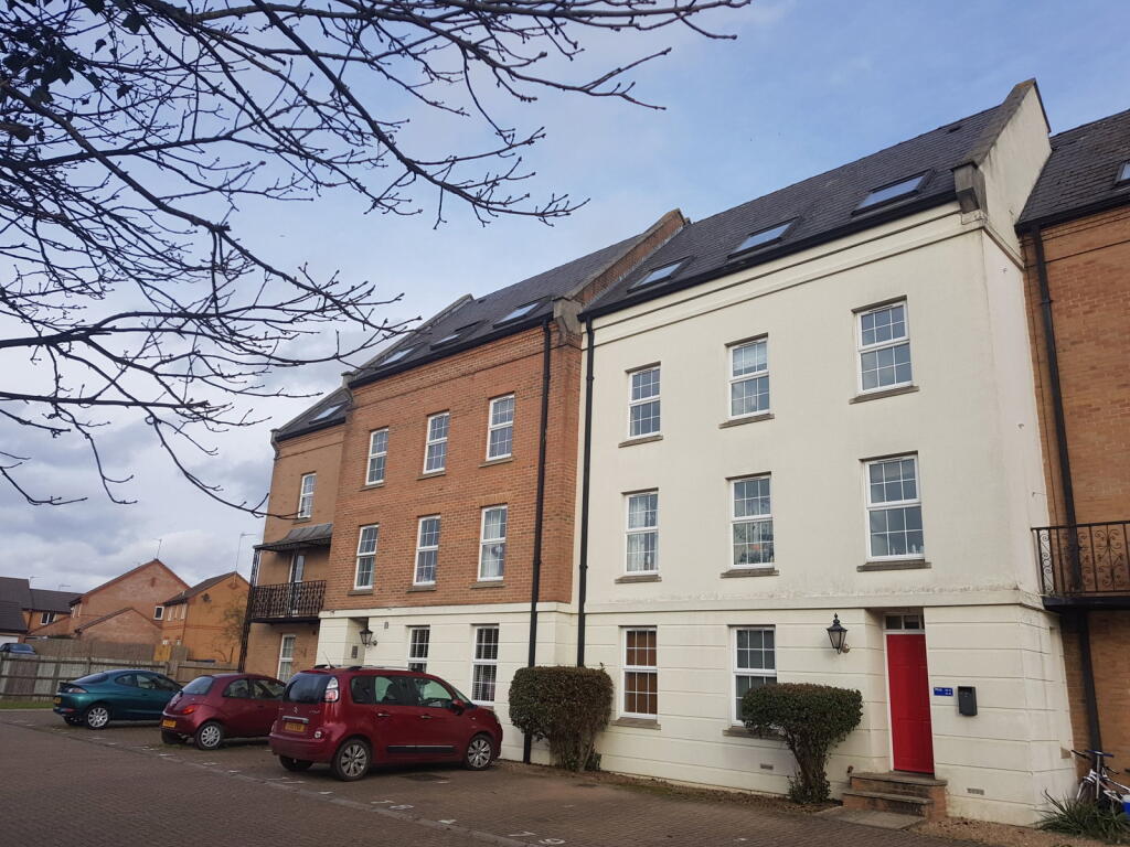Main image of property: Victoria Place, Banbury, OX16 3NN