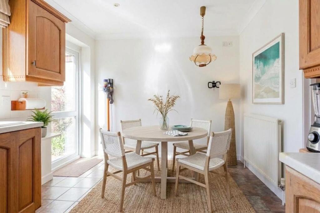 House in Wroxham - More