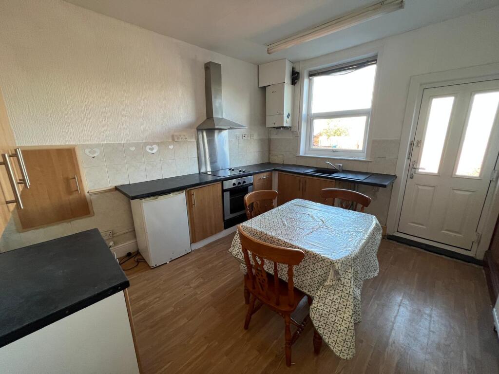 House in Sheffield, Handsworth Hill, Darnall - View 4