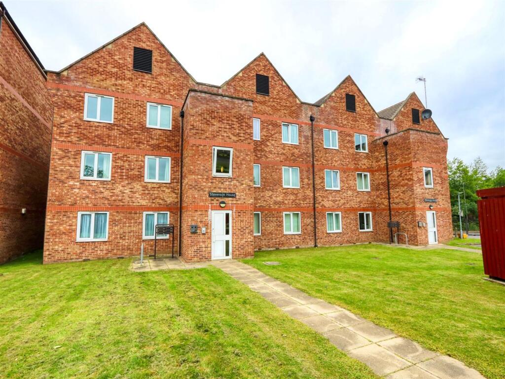 2-bed house on Tapton Lock Hill, Stevenson House Tapton Lock Hill, S41, £110,000