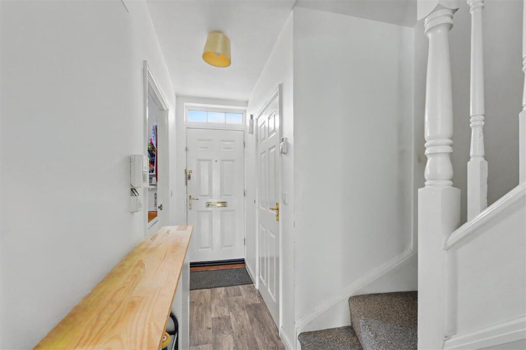 House in Nottingham, Dovedale Estate, Long Eaton - View 5
