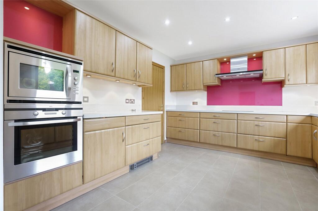 House in Edinburgh - More