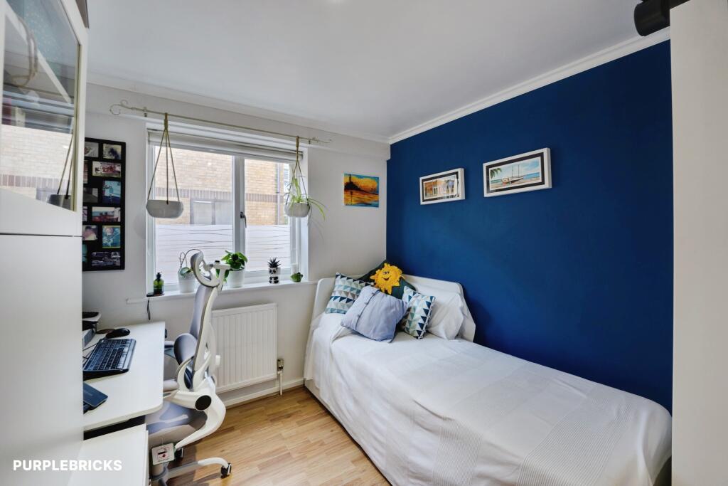 Apartment in London - More