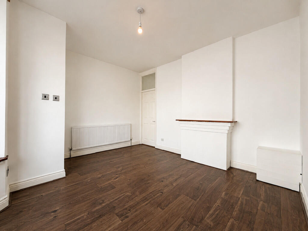 House in Portsmouth - View 5
