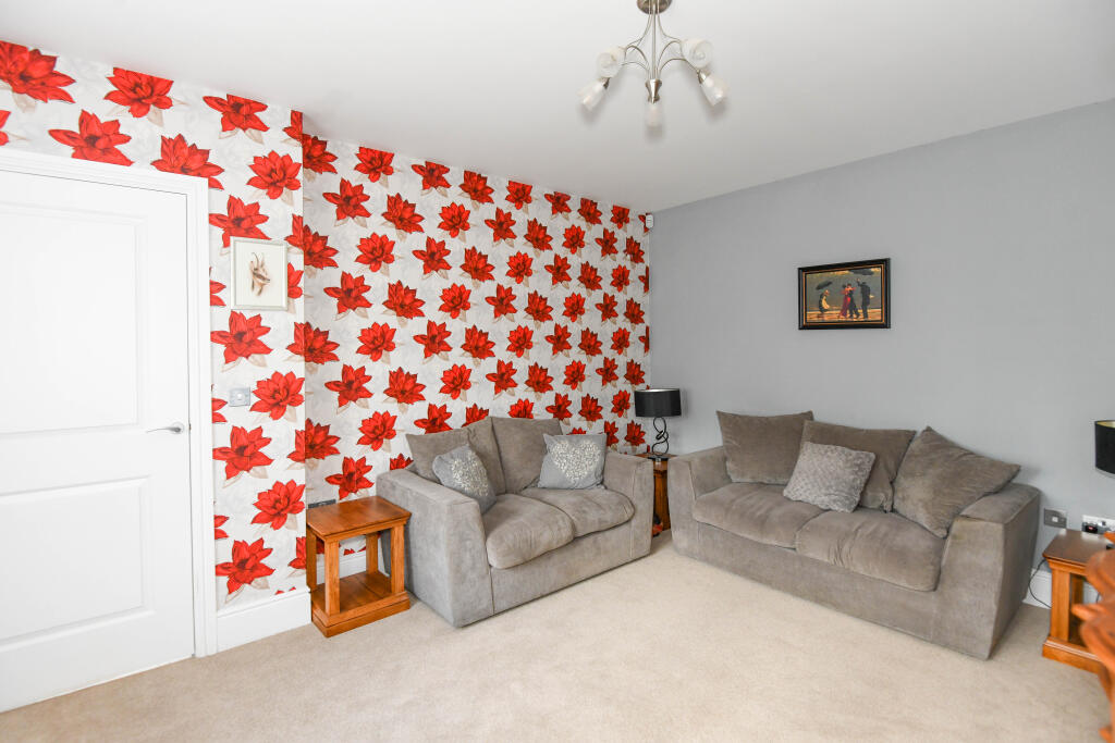 Great Dunns Close, Beckington - View 4