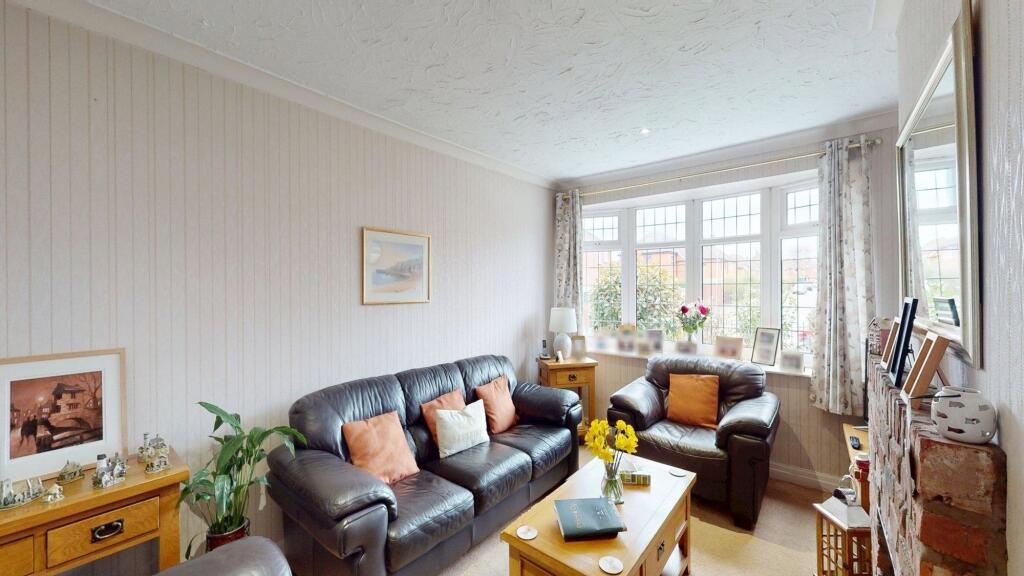 Greenhill Avenue, Farnworth, BL4 photo 4