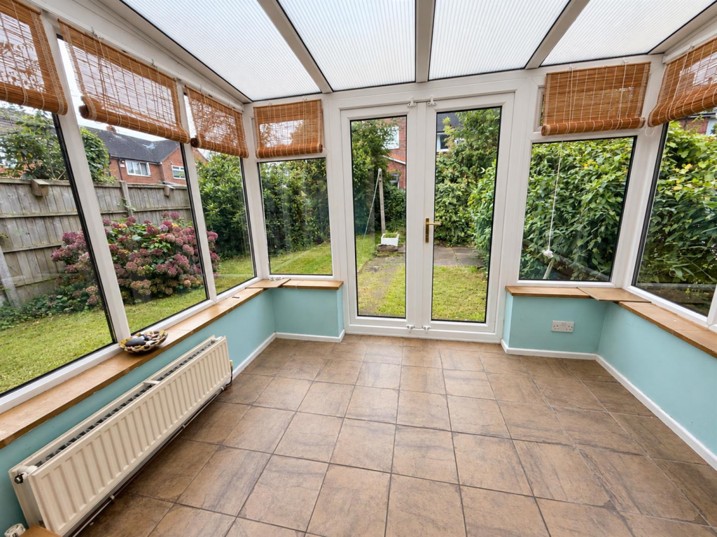 House in Oldham - View 3