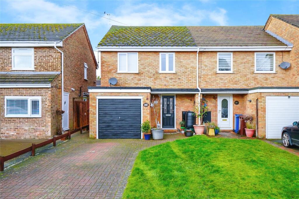 Main image of property: Fair Close, Bicester, Oxfordshire, OX26