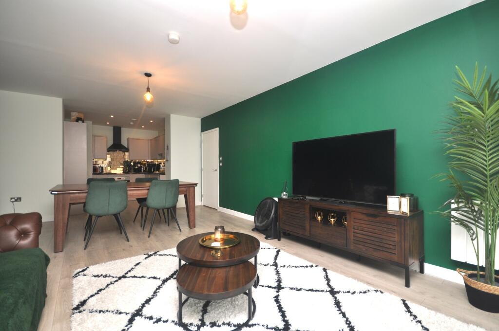 Main image of property: Gemini House, City Centre