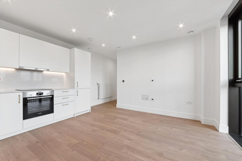 Main image of property: Redwood Tower, Affinity View, London E16