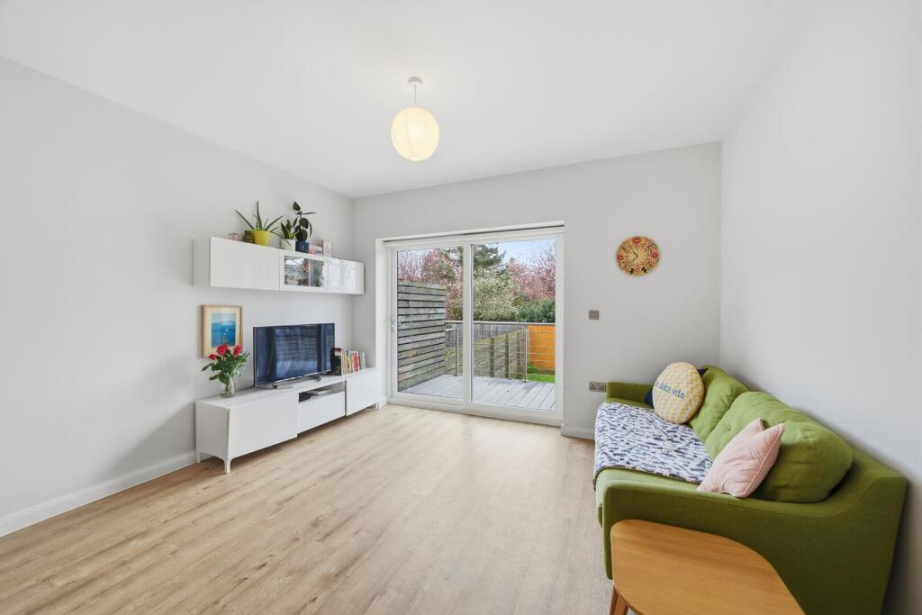 Grenville Drive, West Bridgford - View 4