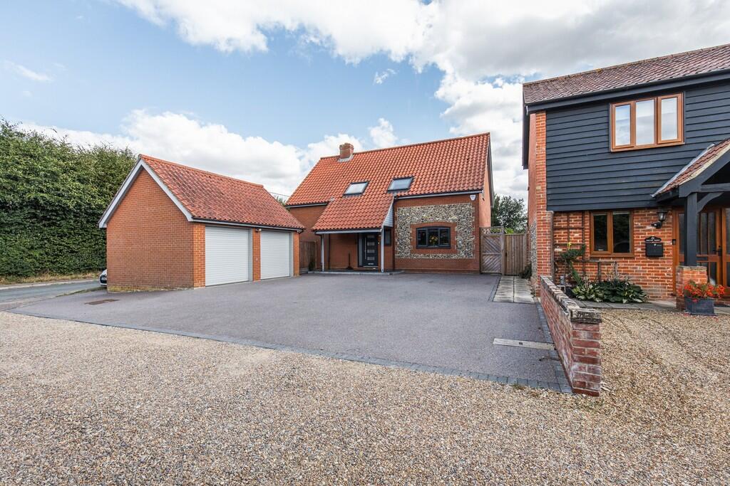 Main image of property: Hepworth