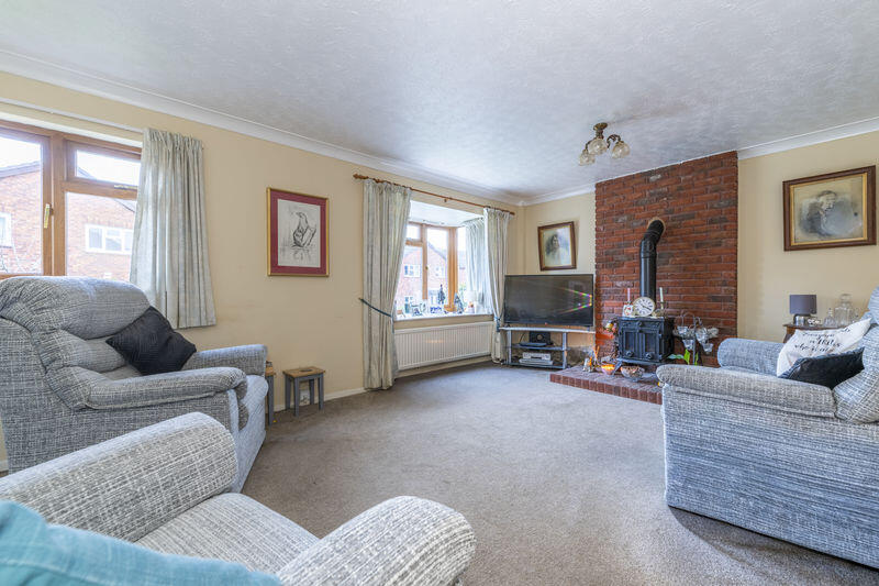 Rockington Way, Crowborough image 4