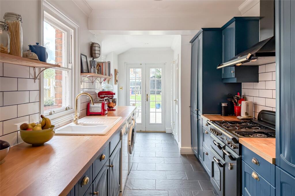 Luton Road, Harpenden, Hertfordshire, AL5 photo 4