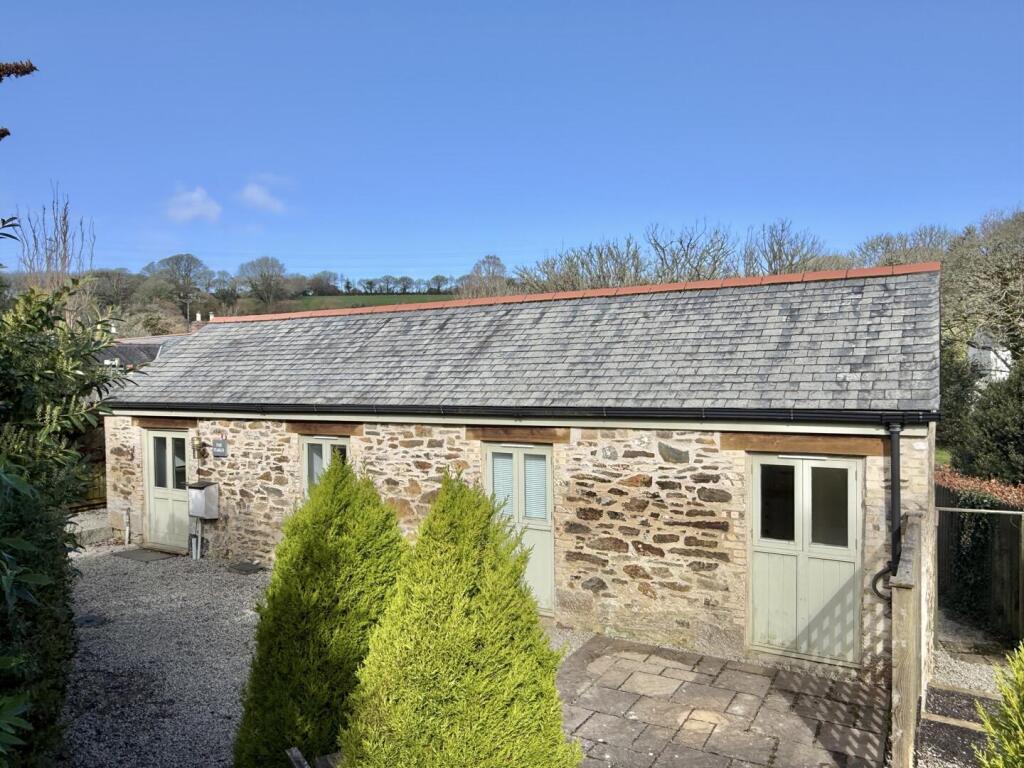 2-bed detached on Trehaddle, Cusgarne, Truro, £198,400