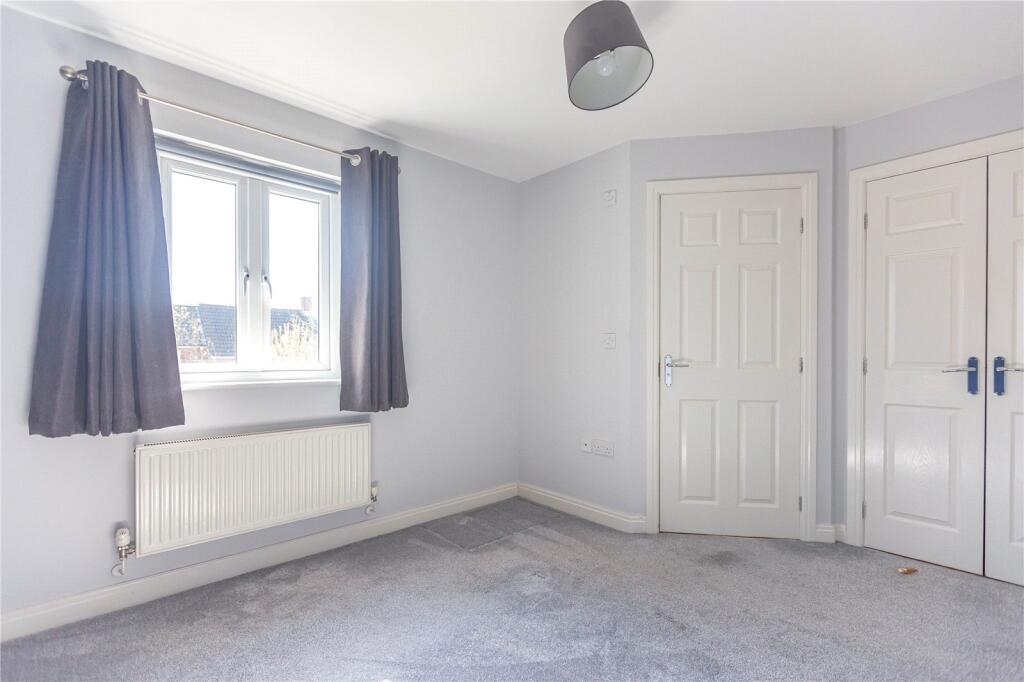 5 bedroom terraced house for rent