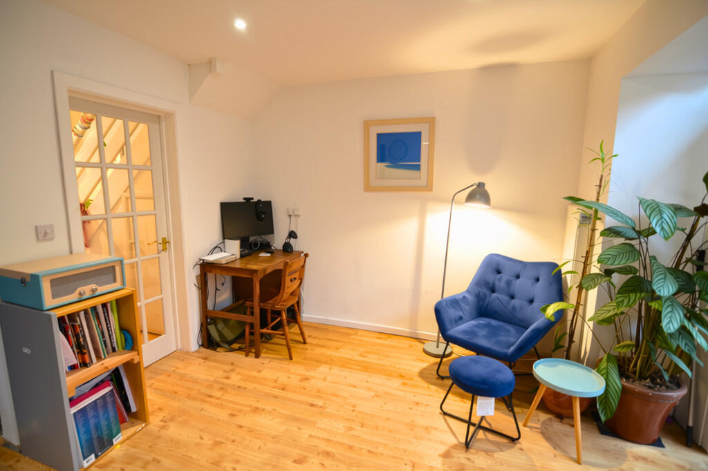 House in Weymouth, Dorset - More