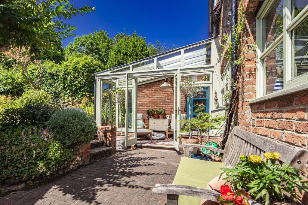 1 Place Manor Cottages , Streatley on Thames - View 5