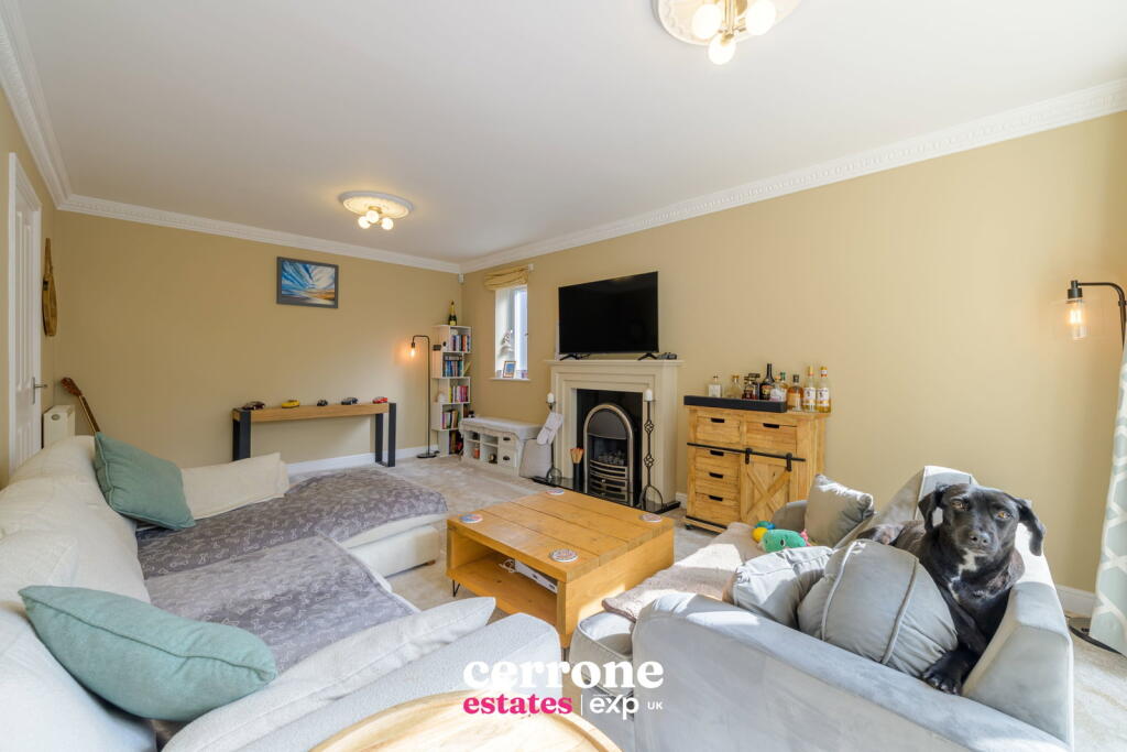 House in Redditch, Worcestershire - View 5